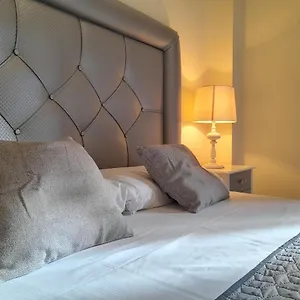 Espacioso Muy Tranquilo Y Con Jardines Cercano A La Playa Y Con 06 Piscinas Apartahotel